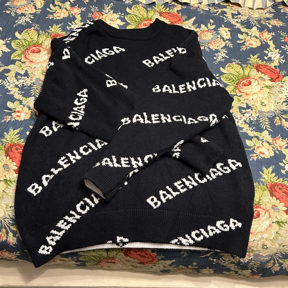 Designer Balenciaga Sweater Med black